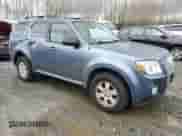 2011 Mercury Mariner z VIN 4M2CN8B76BKJ06364, wystawiony jako Copart lot #50040745 z przebiegiem 153 675 mil mil oraz Szkoda całkowita • Salvage title. Historia ofert i sprzedaży dostępna na DreamBid. Obrazek 4.