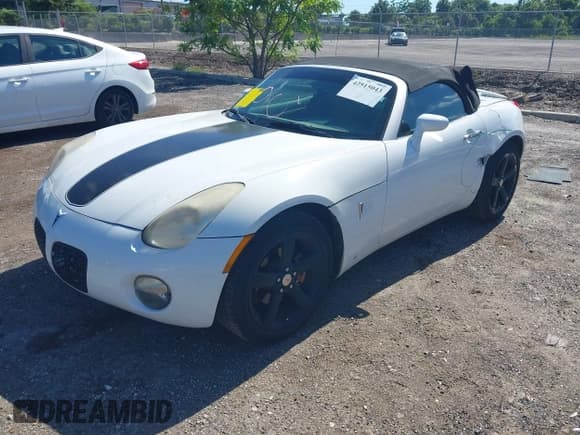 ✅ 2006 Pontiac Solstice • VIN: 1G2MB35B66Y112727 • Лот: 42515043. Опубликован ранее на IAAI с пробегом 89 719 миль. Бесплатный доступ к архиву аукционных продаж из США и подробный отчёт об истории автомобиля на DreamBid. Изображение 17.