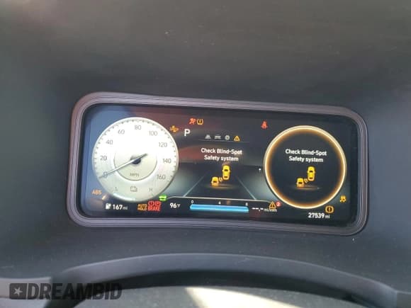 ✅ 2023 Hyundai Kona SE • VIN: KM8K23AG9PU183669 • Лот: 68343464. Опубликован ранее на Copart с пробегом 27 539 миль. Бесплатный доступ к архиву аукционных продаж из США и подробный отчёт об истории автомобиля на DreamBid. Изображение 9.