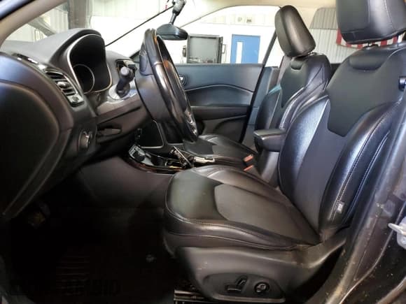 ✅ 2020 Jeep Compass Altitude • VIN: 3C4NJDBB9LT120136 • Lot: 92481485. Listed on Copart with 63,796 mi. Free auction sales archive from the USA and detailed vehicle history report at DreamBid. Image 7.