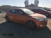 ✅ 2016 Hyundai Veloster • VIN: KMHTC6AD4GU296535 • Lot: 82916784. Wystawiony na Copart z przebiegiem 90 024 mil. Bezpłatny archiwum sprzedaży aukcyjnych z USA i szczegółowy raport historii pojazdu na DreamBid. Zdjęcie 4.