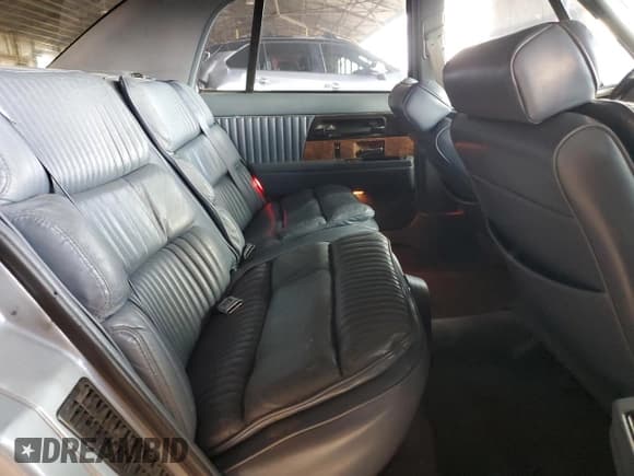 ✅ 1996 Buick Park Avenue • VIN: 1G4CW52K7TH605139 • Lot: 86184955. Wystawiony na Copart z przebiegiem 159 683 mil. Bezpłatny archiwum sprzedaży aukcyjnych z USA i szczegółowy raport historii pojazdu na DreamBid. Zdjęcie 10.