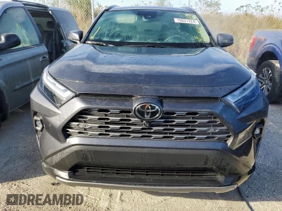 ✅ 2022 Toyota RAV4 Limited • VIN: 2T3Y1RFV2NW229452 • Lot: 75021224. Listed on Copart with 6,457 mi. Free auction sales archive from the USA and detailed vehicle history report at DreamBid. Image 5.