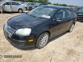 ✅ 2008 Volkswagen Jetta Wolfsburg Edition • VIN: 3VWRJ71K98M180176 • Lot: 55503854. Wystawiony na Copart z przebiegiem 82 610 mil. Bezpłatny archiwum sprzedaży aukcyjnych z USA i szczegółowy raport historii pojazdu na DreamBid. Zdjęcie 1.