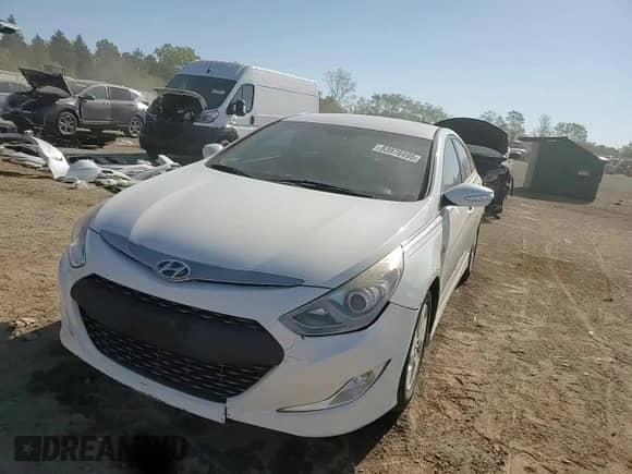 2012 Hyundai Sonata Hybrid with VIN KMHEC4A48CA041413, listed as a Copart auction lot 83978495 with 142,218 mi miles and Salvage title. Bid and sale history available at DreamBid. Image 13.