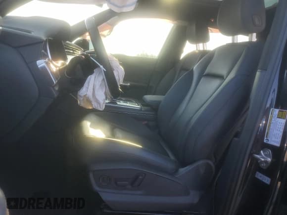 ✅ 2021 Audi Q7 Premium Plus • VIN: WA1LXAF79MD041075 • Лот: 80326665. Опубликован ранее на Copart с пробегом 75 113 миль. Бесплатный доступ к архиву аукционных продаж из США и подробный отчёт об истории автомобиля на DreamBid. Изображение 7.