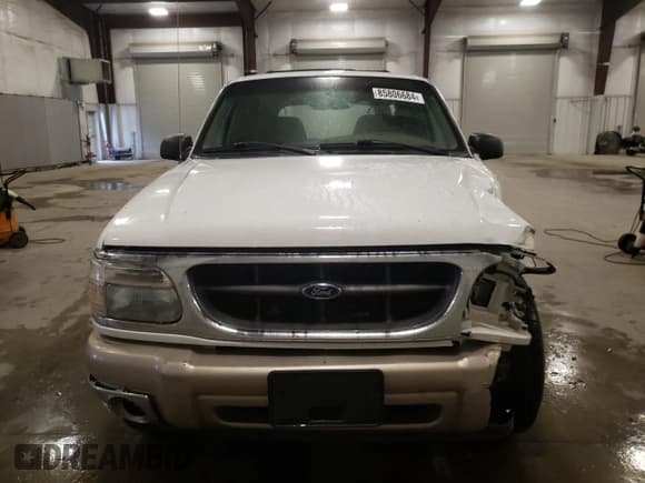 ✅ 2000 Ford Explorer Eddie Bauer • VIN: 1FMDU84P0YZC67167 • Лот: 85806684. Опубликован ранее на Copart с пробегом 156 411 миль. Бесплатный доступ к архиву аукционных продаж из США и подробный отчёт об истории автомобиля на DreamBid. Изображение 5.