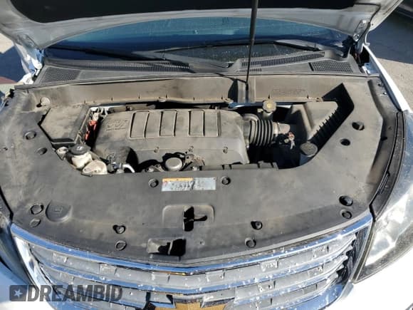 ✅ 2017 Chevrolet Traverse LT • VIN: 1GNKRGKD7HJ267088 • Lot: 82638125. Wystawiony na Copart z przebiegiem 83 811 mil. Bezpłatny archiwum sprzedaży aukcyjnych z USA i szczegółowy raport historii pojazdu na DreamBid. Zdjęcie 12.