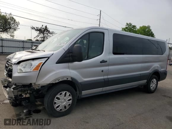 ✅ 2015 Ford Transit XL • VIN: 1FBZX2ZM7FKA38833 • Lot: 55867315. Wystawiony na Copart z przebiegiem 133 711 mil. Bezpłatny archiwum sprzedaży aukcyjnych z USA i szczegółowy raport historii pojazdu na DreamBid. Zdjęcie 1.