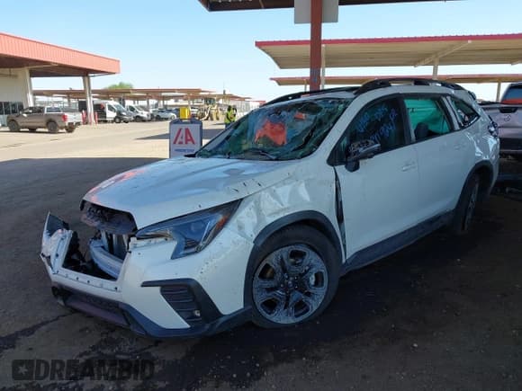 ✅ 2023 Subaru Ascent Onyx Limited • VIN: 4S4WMAKD5P3429241 • Lot: 42711630. Wystawiony na IAAI z przebiegiem 32 141 mil. Bezpłatny archiwum sprzedaży aukcyjnych z USA i szczegółowy raport historii pojazdu na DreamBid. Zdjęcie 6.