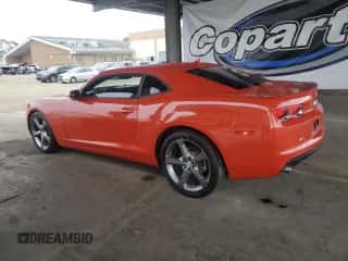2013 Chevrolet Camaro LT with VIN 2G1FC1E31D9128228, listed as a Copart auction lot 82293615 with 129,134 mi miles and Salvage title. Bid and sale history available at DreamBid. Image 2.