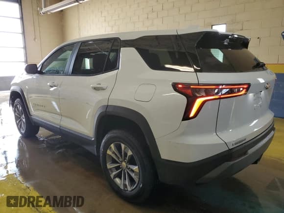 ✅ 2025 Chevrolet Equinox FWD LT • VIN: 3GNAXHEG4SL226186 • Lot: 70232515. Wystawiony na Copart z przebiegiem 14 879 mil. Bezpłatny archiwum sprzedaży aukcyjnych z USA i szczegółowy raport historii pojazdu na DreamBid. Zdjęcie 2.