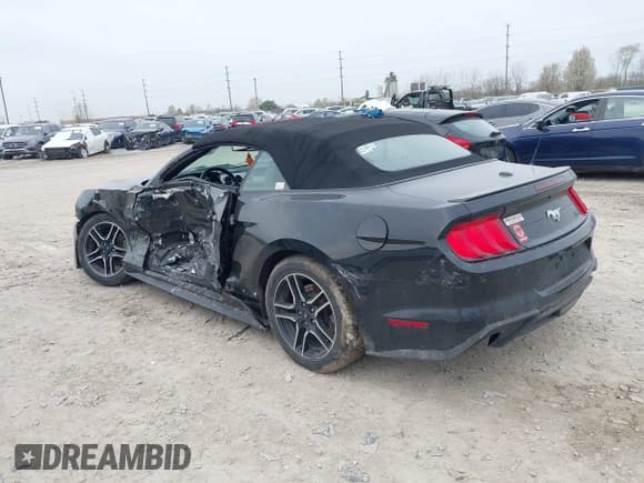 ✅ 2018 Ford Mustang EcoBoost Premium • VIN: 1FATP8UH5J5111239 • Lot: 42021034. Listed on IAAI with 96,986 mi. Free auction sales archive from the USA and detailed vehicle history report at DreamBid. Image 3.