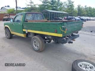 1992 Dodge Dakota z VIN 1B7GG26X5NS548579, wystawiony jako IAAI lot #42653796 z przebiegiem 271 083 mil mil oraz . Historia ofert i sprzedaży dostępna na DreamBid. Obrazek 3.