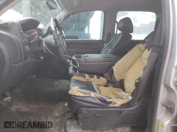 ✅ 2014 Chevrolet Silverado 2500HD LT • VIN: 1GC1KXCG8EF181594 • Лот: 64607545. Опубликован ранее на Copart с пробегом 277 608 миль. Бесплатный доступ к архиву аукционных продаж из США и подробный отчёт об истории автомобиля на DreamBid. Изображение 7.