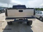 ✅ 2005 Chevrolet Silverado 1500 Z71 • VIN: 2GCEK13T051249034 • Лот: 65380264. Опубликован ранее на Copart с пробегом 270 516 миль. Бесплатный доступ к архиву аукционных продаж из США и подробный отчёт об истории автомобиля на DreamBid. Изображение 6.