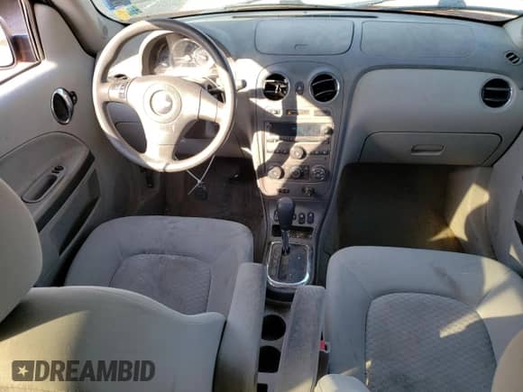 2007 Chevrolet HHR LS z VIN 3GNDA13D27S526644, wystawiony jako Copart lot #75641944 z przebiegiem 317 886 mil mil oraz Czysty tytuł • Clean title. Historia ofert i sprzedaży dostępna na DreamBid. Obrazek 8.