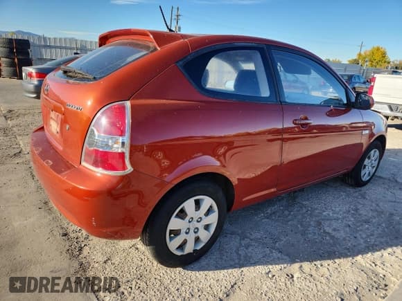 ✅ 2010 Hyundai Accent GS • VIN: KMHCM3AC4AU184201 • Lot: 87456835. Listed on Copart with 71,831 mi. Free auction sales archive from the USA and detailed vehicle history report at DreamBid. Image 3.