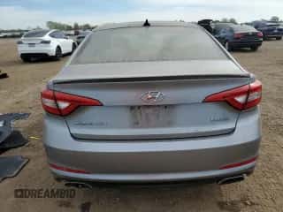 2015 Hyundai Sonata Limited z VIN 5NPE34AF6FH236154, wystawiony jako Copart lot #81931985 z przebiegiem 77 019 mil mil oraz Szkoda całkowita • Salvage title. Historia ofert i sprzedaży dostępna na DreamBid. Obrazek 6.