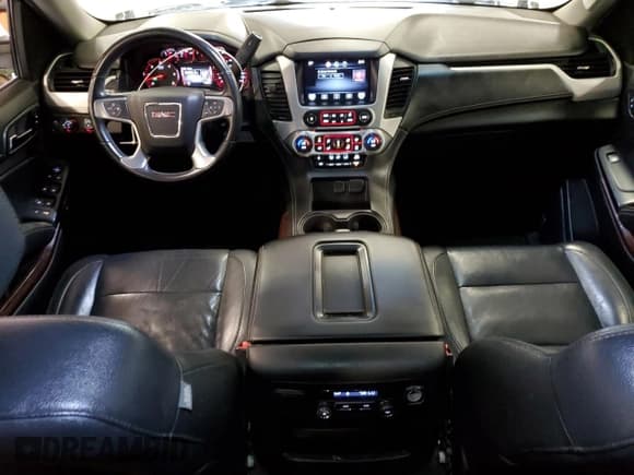 ✅ 2015 GMC Yukon XL SLE • VIN: 1GKS2GKCXFR171401 • Lot: 85306405. Wystawiony na Copart z przebiegiem 220 192 mil. Bezpłatny archiwum sprzedaży aukcyjnych z USA i szczegółowy raport historii pojazdu na DreamBid. Zdjęcie 8.