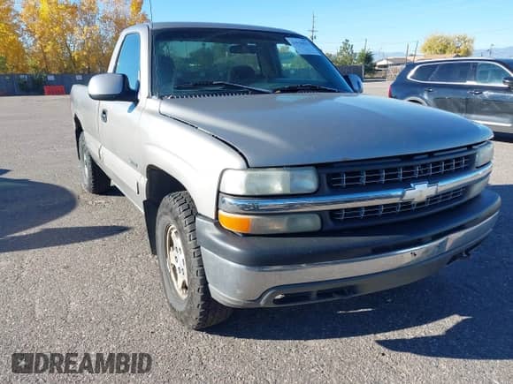 1999 Chevrolet Silverado 1500 LT z VIN 1GCEK14T7XE208562, wystawiony jako IAAI lot #43530535 z przebiegiem 265 321 mil mil oraz . Historia ofert i sprzedaży dostępna na DreamBid. Obrazek 1.