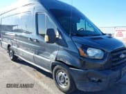 ✅ 2020 Ford Transit Cargo • VIN: 1FTBR3X84LKA47889 • Lot: 43377978. Wystawiony na IAAI z przebiegiem 54 497 mil. Bezpłatny archiwum sprzedaży aukcyjnych z USA i szczegółowy raport historii pojazdu na DreamBid. Zdjęcie 6.