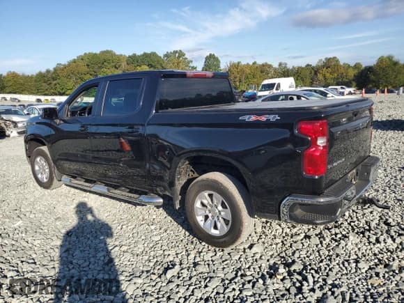 ✅ 2022 Chevrolet Silverado 1500 LT • VIN: 2GCUDDED5N1520926 • Лот: 81799685. Опубликован ранее на Copart с пробегом 47 345 миль. Бесплатный доступ к архиву аукционных продаж из США и подробный отчёт об истории автомобиля на DreamBid. Изображение 2.