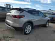 ✅ 2021 Chevrolet Blazer LT • VIN: 3GNKBHR45MS520935 • Лот: 71865565. Размещён на Copart с пробегом 32 852 миль миль. Получите бесплатный доступ к архиву аукционных продаж из США и посмотрите подробный отчёт об истории автомобиля на DreamBid. Изображение 3.