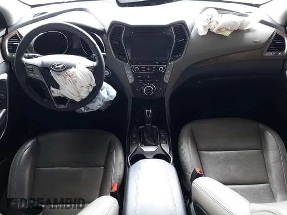 ✅ 2018 Hyundai Santa Fe 2.4L • VIN: 5XYZU3LB7JG542606 • Лот: 43075353. Опубликован ранее на Copart с пробегом Не указан. Бесплатный доступ к архиву аукционных продаж из США и подробный отчёт об истории автомобиля на DreamBid. Изображение 8.