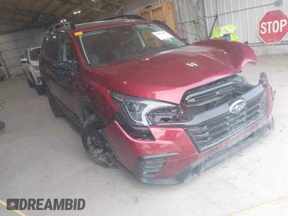 ✅ 2023 Subaru Ascent Onyx Limited • VIN: 4S4WMAKD8P3411879 • Lot: 41375151. Wystawiony na IAAI z przebiegiem 45 740 mil. Bezpłatny archiwum sprzedaży aukcyjnych z USA i szczegółowy raport historii pojazdu na DreamBid. Zdjęcie 1.