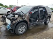 ✅ 2022 Chevrolet Traverse LT Cloth • VIN: 1GNERGKW4NJ101427 • Lot: 60630425. Wystawiony na Copart z przebiegiem Nie podano. Bezpłatny archiwum sprzedaży aukcyjnych z USA i szczegółowy raport historii pojazdu na DreamBid. Zdjęcie 1.