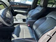 ✅ 2017 Lincoln MKT • VIN: 2LMHJ5NK3HBL01668 • Лот: 43794732. Опубликован ранее на IAAI с пробегом 199 288 миль. Бесплатный доступ к архиву аукционных продаж из США и подробный отчёт об истории автомобиля на DreamBid. Изображение 5.