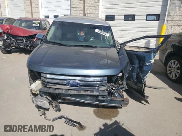 ✅ 2010 Ford Flex SEL • VIN: 2FMGK5CC2ABA18362 • Lot: 82003045. Wystawiony na Copart z przebiegiem Nie podano. Bezpłatny archiwum sprzedaży aukcyjnych z USA i szczegółowy raport historii pojazdu na DreamBid. Zdjęcie 5.