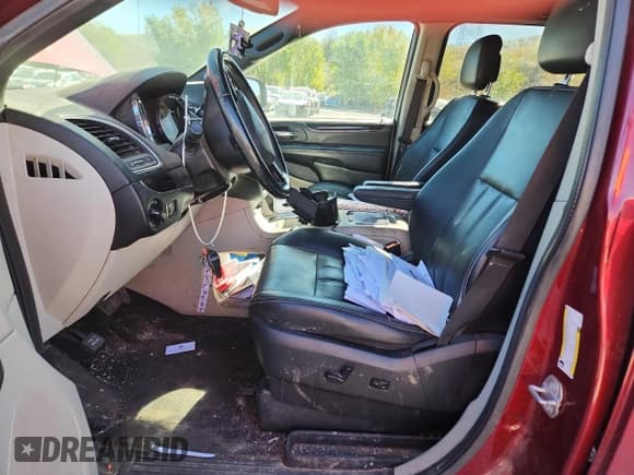 ✅ 2019 Dodge Grand Caravan SXT • VIN: 2C4RDGCG5KR585468 • Lot: 84562505. Wystawiony na Copart z przebiegiem 164 267 mil. Bezpłatny archiwum sprzedaży aukcyjnych z USA i szczegółowy raport historii pojazdu na DreamBid. Zdjęcie 7.