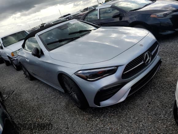 ✅ 2024 Mercedes-Benz CLE 300 • VIN: W1KMK4HB6RF027583 • Lot: 73702594. Listed on Copart with Not provided. Free auction sales archive from the USA and detailed vehicle history report at DreamBid. Image 4.