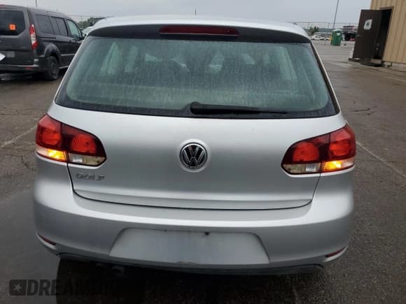 ✅ 2010 Volkswagen Golf • VIN: WVWBB7AJXAW301733 • Lot: 80746345. Listed on Copart with 127,039 mi. Free auction sales archive from the USA and detailed vehicle history report at DreamBid. Image 6.