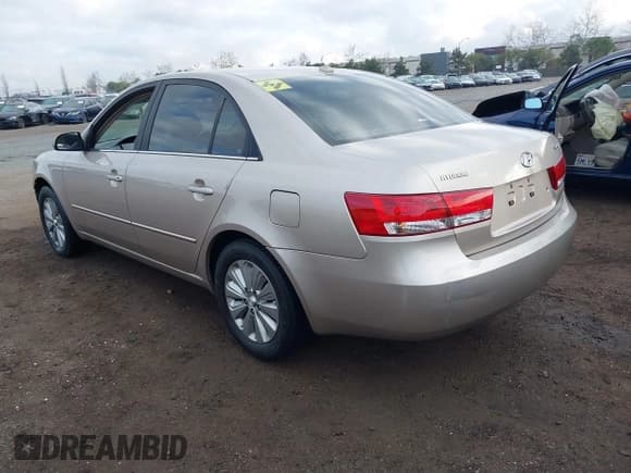 ✅ 2008 Hyundai Sonata GLS • VIN: 5NPET46C88H384002 • Лот: 41457245. Опубликован ранее на IAAI с пробегом 199 959 миль. Бесплатный доступ к архиву аукционных продаж из США и подробный отчёт об истории автомобиля на DreamBid. Изображение 3.