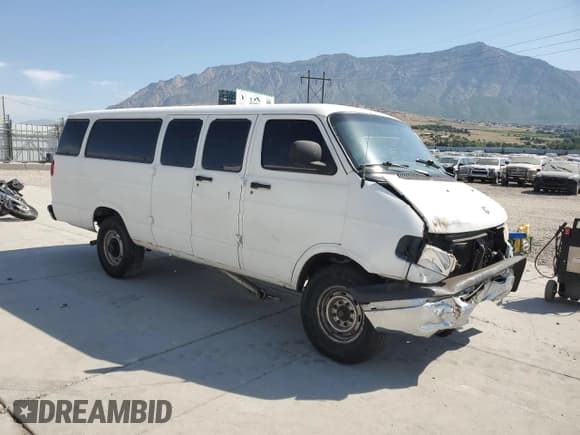 ✅ 2000 Dodge Passenger • VIN: 2B5WB35Z7YK159467 • Lot: 60663745. Listed on Copart with 137,882 mi. Free auction sales archive from the USA and detailed vehicle history report at DreamBid. Image 4.