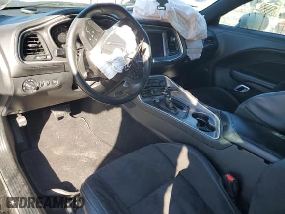 ✅ 2022 Dodge Challenger GT • VIN: 2C3CDZJG6NH227184 • Lot: 90342365. Listed on Copart with 31,938 mi. Free auction sales archive from the USA and detailed vehicle history report at DreamBid. Image 8.