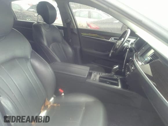 ✅ 2017 Genesis G80 3.8L • VIN: KMHGN4JE7HU196066 • Lot: 36029821. Listed on IAAI with 75,385 mi. Free auction sales archive from the USA and detailed vehicle history report at DreamBid. Image 5.