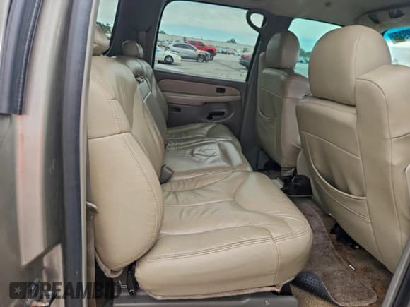 ✅ 2001 GMC Yukon XL SLT • VIN: 3GKFK16T31G167871 • Lot: 95239915. Listed on Copart with Not provided. Free auction sales archive from the USA and detailed vehicle history report at DreamBid. Image 11.
