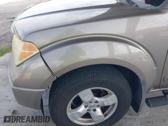 ✅ 2007 Nissan Frontier SE • VIN: 1N6AD07U67C439422 • Lot: 42511530. Wystawiony na IAAI z przebiegiem 236 519 mil. Bezpłatny archiwum sprzedaży aukcyjnych z USA i szczegółowy raport historii pojazdu na DreamBid. Zdjęcie 6.