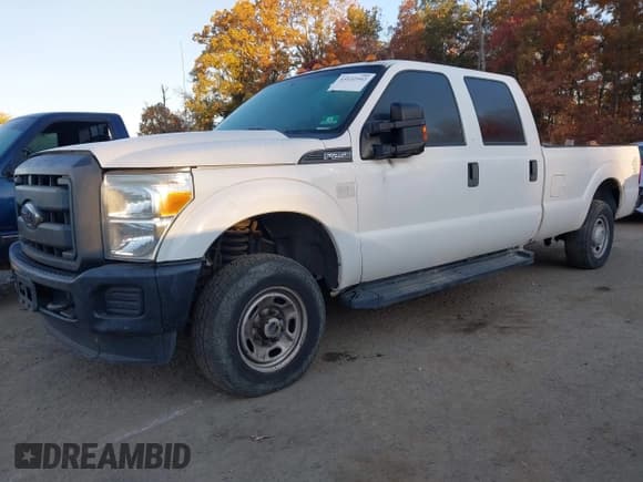 ✅ 2013 Ford F-250 XL • VIN: 1FT7W2B69DEA66226 • Lot: 43531942. Listed on IAAI with 203,282 mi. Free auction sales archive from the USA and detailed vehicle history report at DreamBid. Image 2.