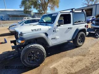✅ 2021 Jeep Wrangler Islander • VIN: 1C4GJXAN1MW559140 • Lot: 90753155. Listed on Copart with 37,195 mi. Free auction sales archive from the USA and detailed vehicle history report at DreamBid. Image 1.