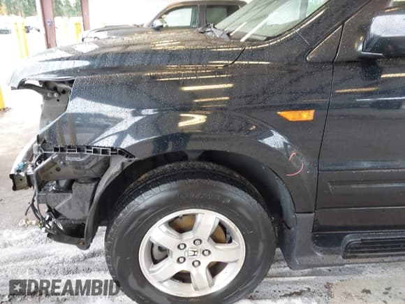 ✅ 2006 Honda Pilot EX-L • VIN: 2HKYF18596H537405 • Lot: 43632353. Wystawiony na IAAI z przebiegiem 173 943 mil. Bezpłatny archiwum sprzedaży aukcyjnych z USA i szczegółowy raport historii pojazdu na DreamBid. Zdjęcie 6.