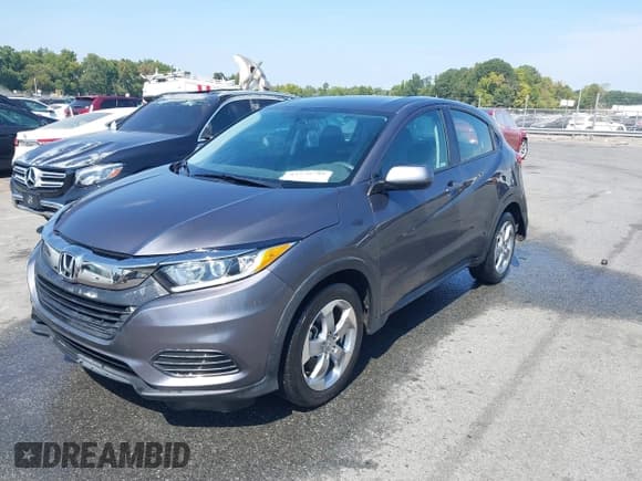 ✅ 2020 Honda HR-V LX • VIN: 3CZRU5H3XLM713068 • Лот: 43270288. Опубликован ранее на IAAI с пробегом 86 037 миль. Бесплатный доступ к архиву аукционных продаж из США и подробный отчёт об истории автомобиля на DreamBid. Изображение 2.