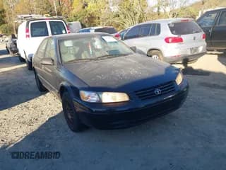 ✅ 1997 Toyota Camry LE • VIN: 4T1BF22K1VU922502 • Lot: 43630994. Wystawiony na IAAI z przebiegiem 209 443 mil. Bezpłatny archiwum sprzedaży aukcyjnych z USA i szczegółowy raport historii pojazdu na DreamBid. Zdjęcie 1.