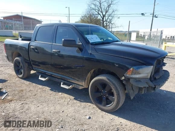 ✅ 2015 Ram 1500 Express • VIN: 1C6RR6KT1FS542042 • Лот: 43500031. Опубликован ранее на IAAI с пробегом 235 067 миль. Бесплатный доступ к архиву аукционных продаж из США и подробный отчёт об истории автомобиля на DreamBid. Изображение 1.