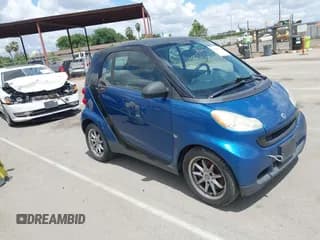 ✅ 2008 Smart fortwo Pure • VIN: WMEEJ31X28K146465 • Lot: 42260723. Wystawiony na IAAI z przebiegiem 206 742 mil. Bezpłatny archiwum sprzedaży aukcyjnych z USA i szczegółowy raport historii pojazdu na DreamBid. Zdjęcie 1.