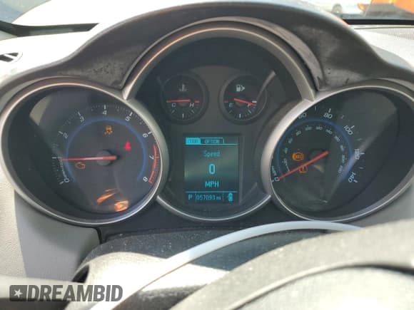 ✅ 2015 Chevrolet Cruze LS • VIN: 1G1PA5SG6F7140890 • Lot: 64624205. Listed on Copart with 57,093 mi. Free auction sales archive from the USA and detailed vehicle history report at DreamBid. Image 9.